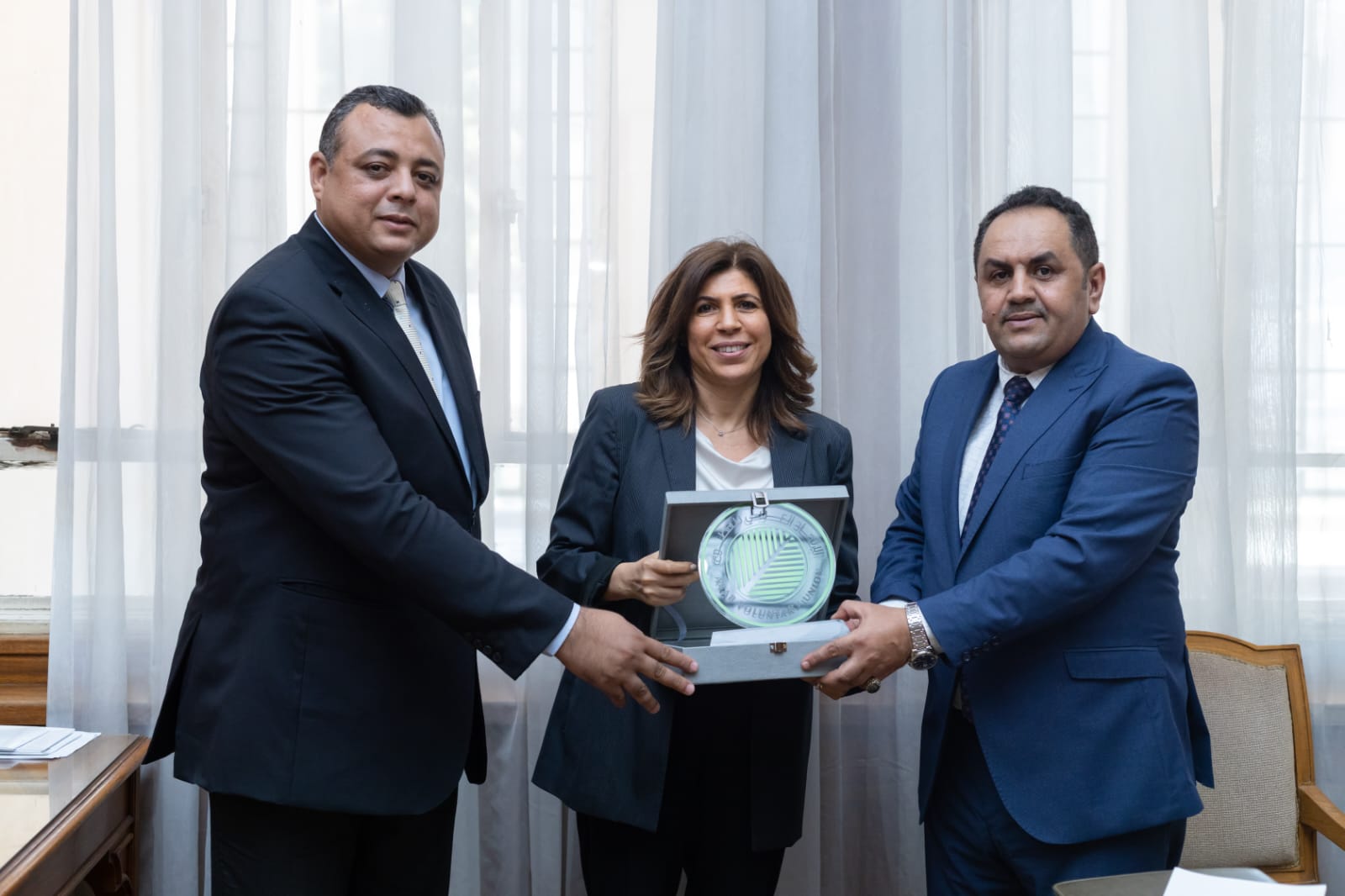 Arab Voluntary Union Honors Director of Sustainable Development and International Cooperation at the League of Arab States